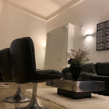Bari Downtown Luxury Apartment Luaran gambar
