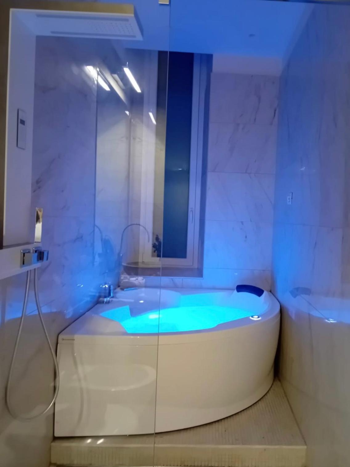 Bari Downtown Luxury Apartment Luaran gambar