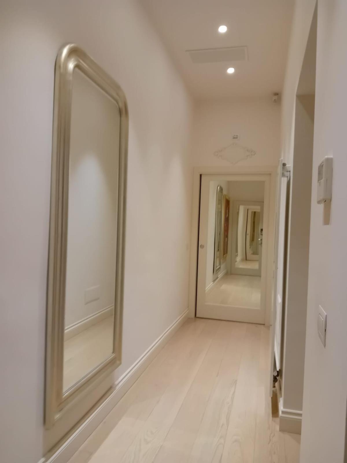 Bari Downtown Luxury Apartment Luaran gambar