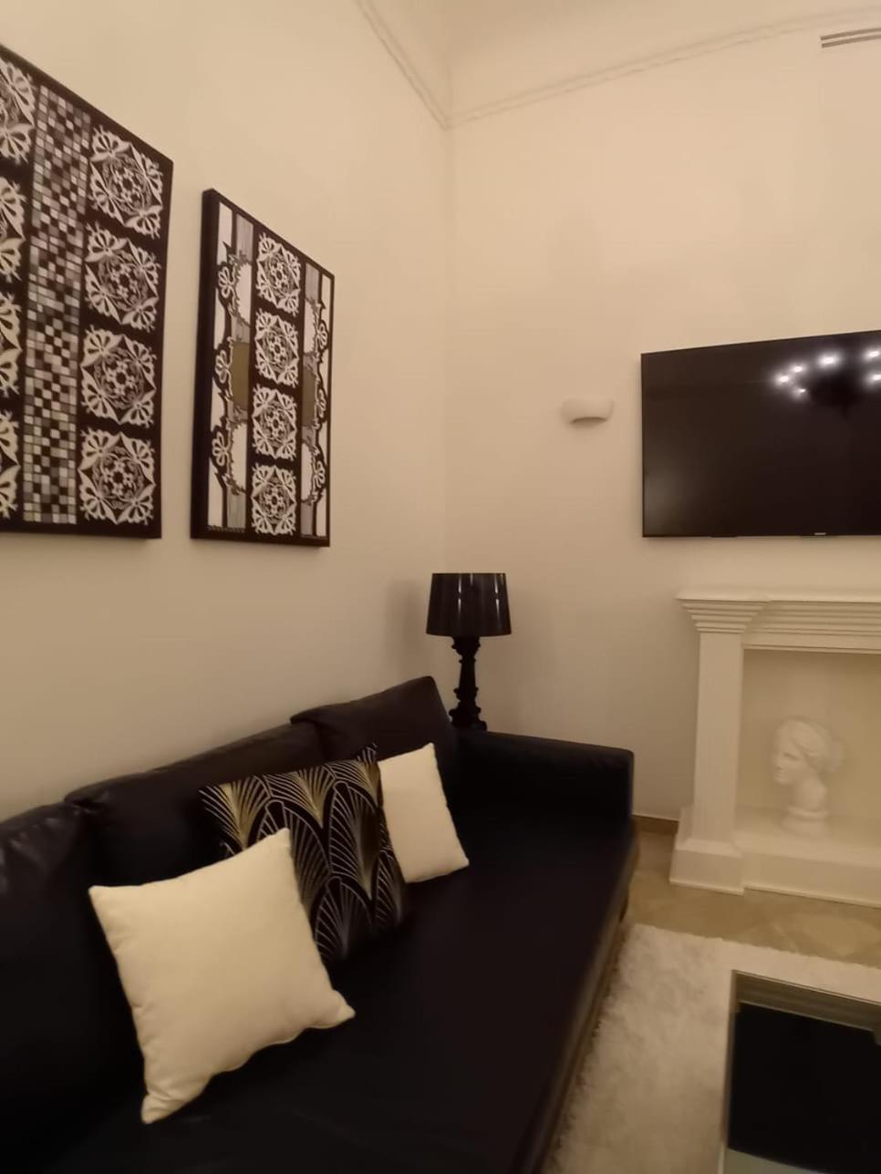 Bari Downtown Luxury Apartment Luaran gambar